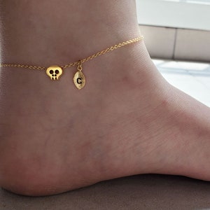 Delicate Petite Skull Anklets,Delicate Skull Anklet ,cute Anklet for mom and baby ,girl anklet, Layering anklet ,Bridesmaid Gift