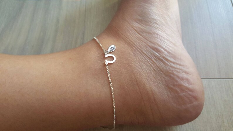 Dainty Horse shoe Anklet Horse anklets,delicate coin Anklet,Unique Anklet,Bridesmaid Gift,valued gift,Christmas gift,good present