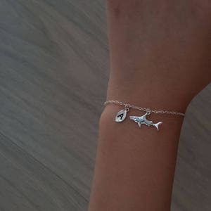 Delicate Petite Shark bracelet,Delicate Shark bracelets,Animal bracelet,Bridesmaid gift,initial bracelet,Layering Bracelet