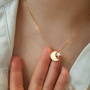 Dainty Moon Star Necklace,Star Necklace,Minimalist Necklace,moon necklace,Bridesmaid Gift, 18k Gold necklaces