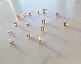 18k Gold Alphabet Ohrstecker, Kleinbuchstaben Ohrstecker, Alphabet Ohrstecker, 925 Sterling Silber Ohrstecker, Initial Ohrstecker, Initial Ohrstecker