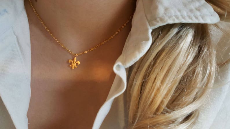 Fleur de lis necklace Flower necklace Lily mothers necklace bridesmaid gifts Christmas birthday gifts Personalized Jewelry Best Friend Gift image 4