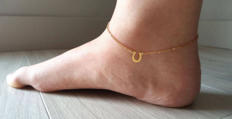 Dainty Horse shoe Anklet Horse anklets,delicate coin Anklet,Unique Anklet,Bridesmaid Gift,valued gift,Christmas gift,good present