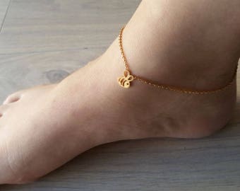 Dainty bee Anklet, delicate bumble bee Anklet,Unique Anklet, Bridesmaid Gift,valued gift,Christmas gifts,good present