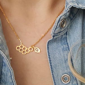 Delicate Petite Beehive Necklace,Honeycomb necklaces,Layering necklace, initial leaf necklace,Tiny Necklace ,Bridesmaid Gift, valued gift