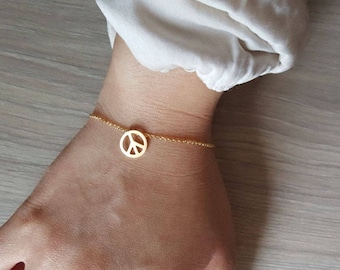 Delicate Petite Peace Sign Bracelets,Delicate Peace Bracelets,Unique bracelet,Thin Gold Chain, Layering Bracelet ,Bridesmaid Gift