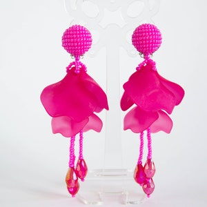 Fuchsia pink impatiens flower drop earrings, Oscar de la Renta style, fashion big flowers with teardrop crystal beads for non pierced ears
