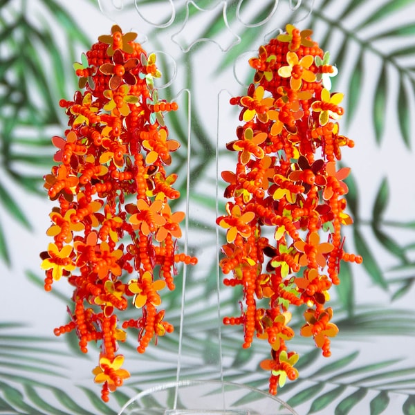 Boucles d'oreilles florales pendantes à sequins style Oscar De La Renta Boucles d'oreilles pendantes cascade perlées orange Boucles d'oreilles vibrantes, boucle d'oreille à clip Cadeau pour elle