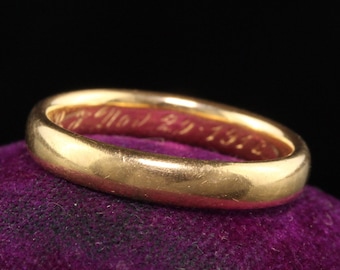 Circa 1916 - Antique Edwardian 18K Yellow Gold Engraved Wedding Band - Size 6.5