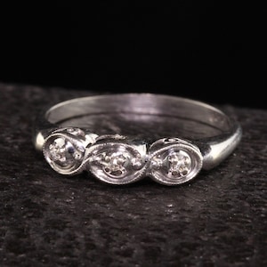 Vintage Estate 14K White Gold Single Cut Diamond Wedding Band - Size 6 1/4