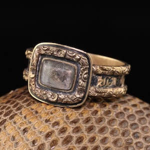 Antique Victorian 14K Yellow Gold Engraved Black Enamel Mourning Ring
