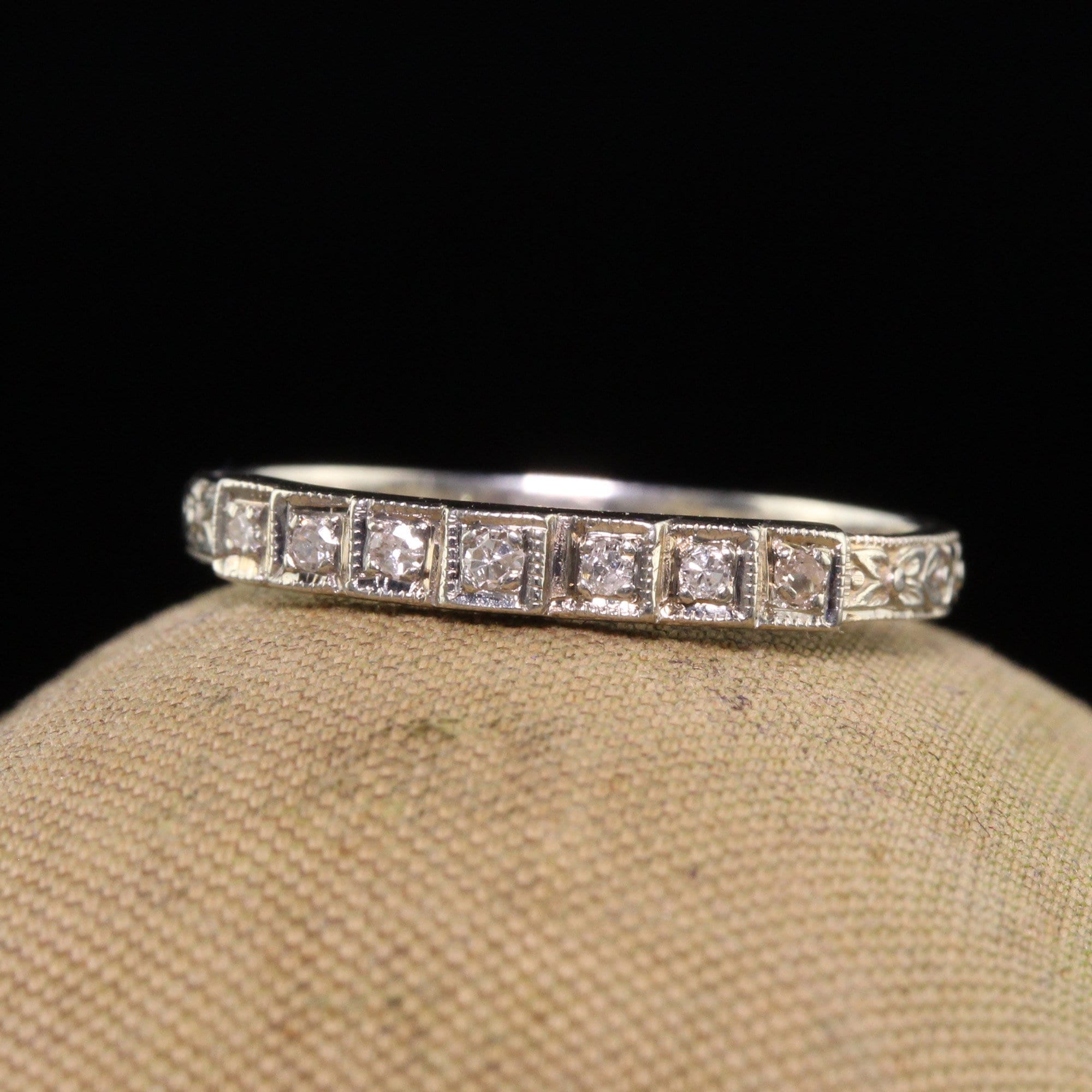 Antique Art Deco 18K White Gold Single Cut Diamond Engraved Wedding Band - Size 4.75