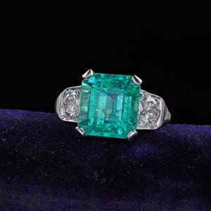 Vintage Retro Platinum Colombian Emerald and Diamond Engagement Ring - Gia
