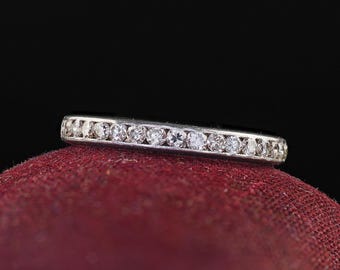 Anello dell'eternità antico Art Déco in platino con diamanti taglio antico inciso - Misura 5