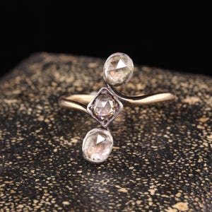 Antique Georgian 12k Yellow Gold Silver Top Rose Cut Diamond Three Stone Ring