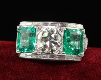 Vintage Retro Platinum Old Cut Diamond and Emerald Three Stone Ring - Gia/Agl