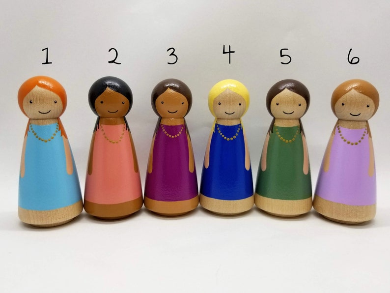 dollhouse figurines