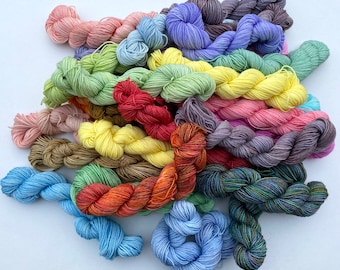 Random mini set of 5 x 20g Hand Dyed Superwash Merino Wool/Nylon sock weight, scrappy blanket, Sea Glass tee etc