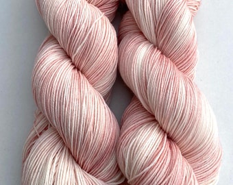 Hand Dyed Yarn 100g Superwash Merino Wool/Nylon sock weight fingering  "Strawberries & Cream” pink white cream, tonal