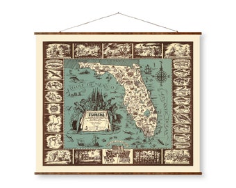 Könnte beinhalten: Eine vintage illustrierte Karte von Florida mit braunem Rand und blauem Hintergrund. Die Karte ist gefüllt mit kleinen Illustrationen von Tieren, Pflanzen und Sehenswürdigkeiten. Der Text "Florida" ist in einem Banner am unteren Rand der Karte gedruckt.