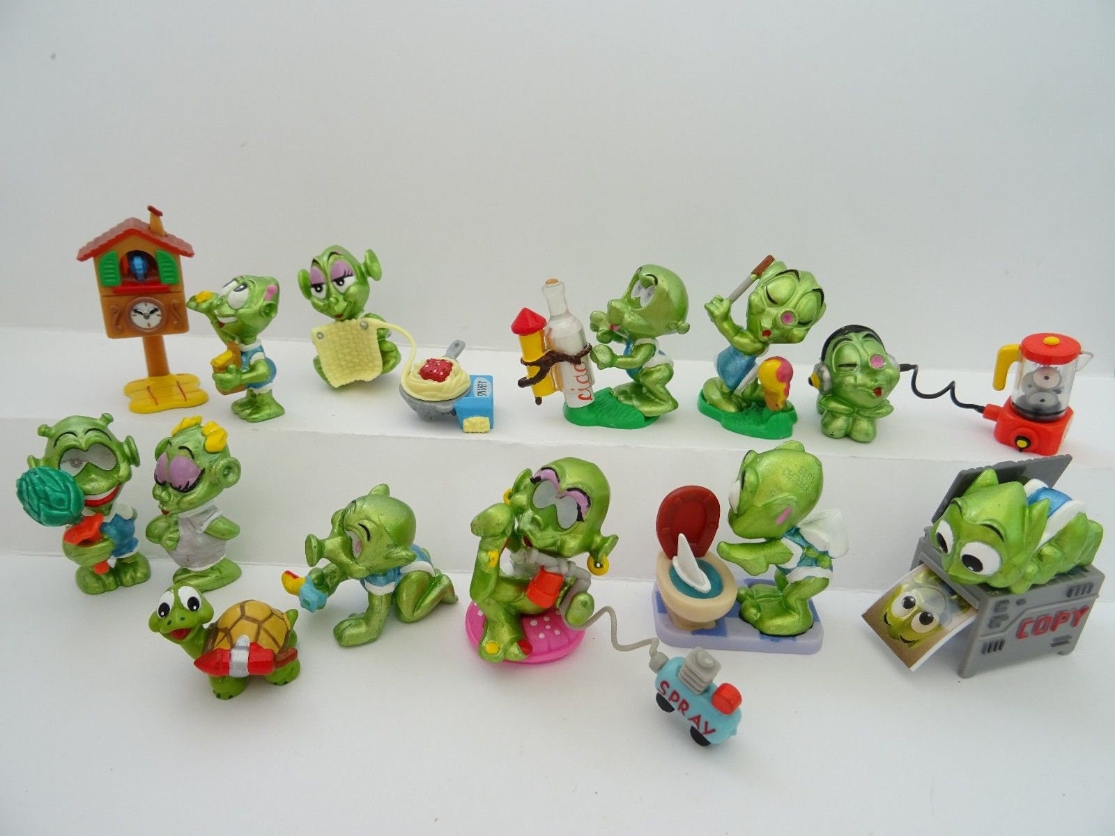 KINDER SURPRISE FIGURES CHOOSE LOT COMPLETE SETS BUNDLE FIGURINES  COLLECTIBLES