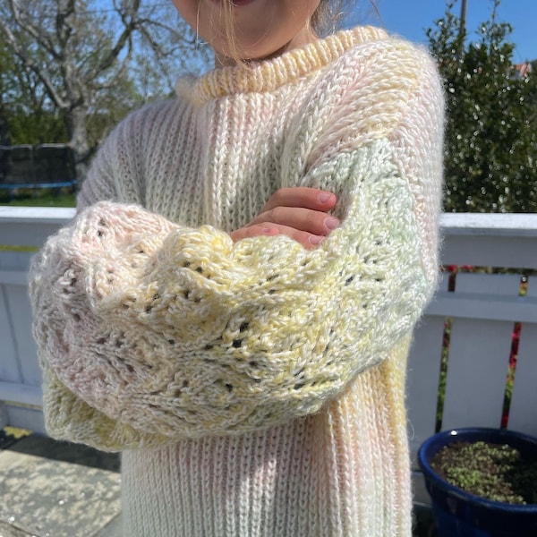 Katia Sweater. Jersey tejido a mano para niñas, hecho en lana de merino y mohair