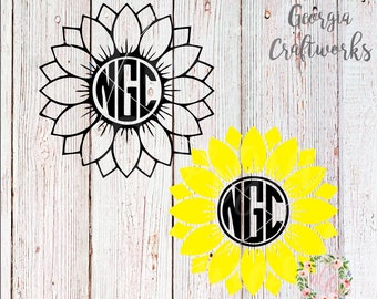 Könnte beinhalten: Zwei schwarz-weiße Sonnenblumen-Designs mit einem Kreis in der Mitte. Der Kreis enthält die Buchstaben "NGC". Eine Sonnenblume ist schwarz-weiß, die andere ist gelb und schwarz.
