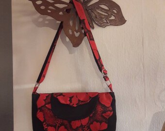 Unique model shoulder bag.