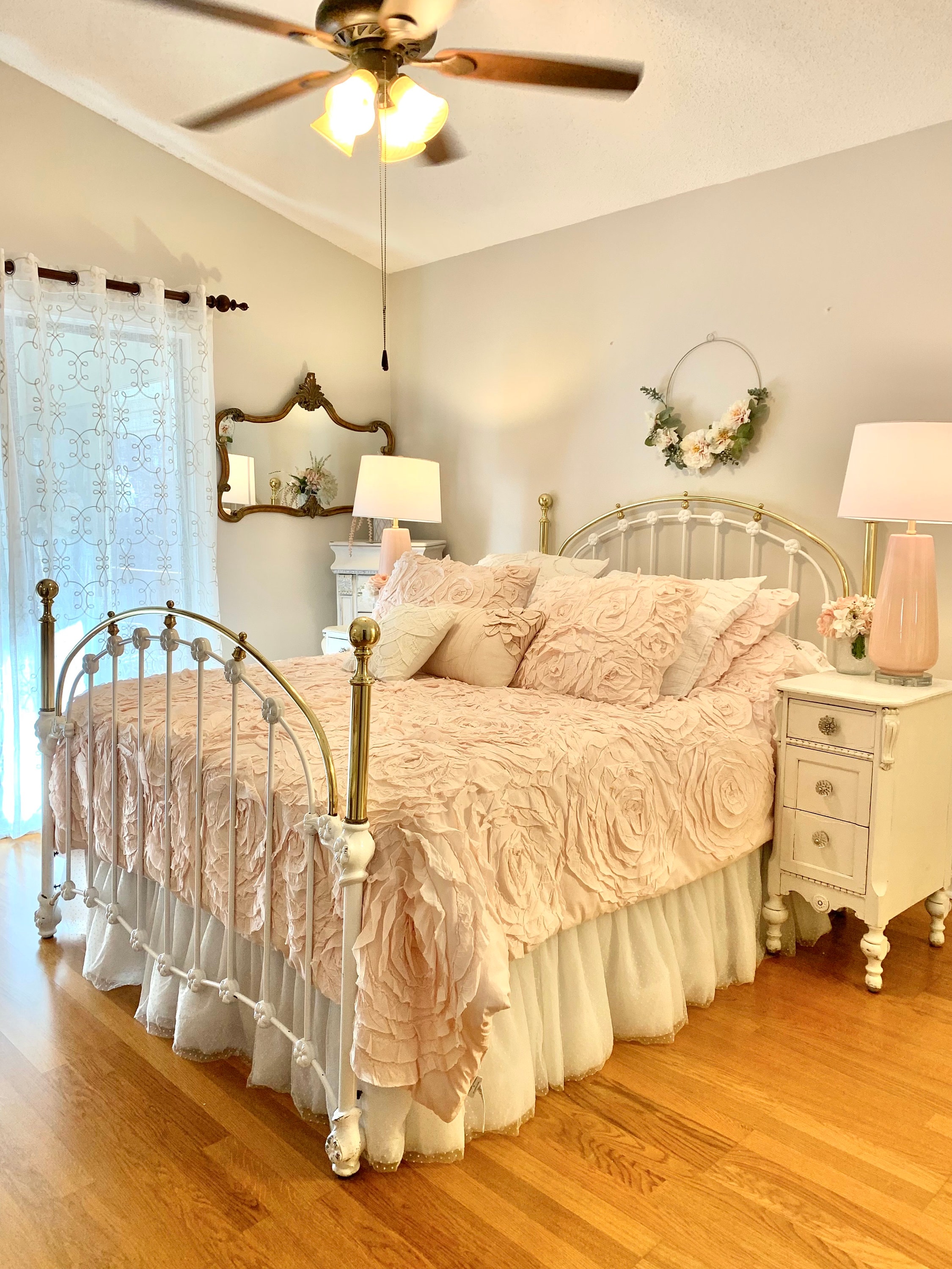 White brass beds discount