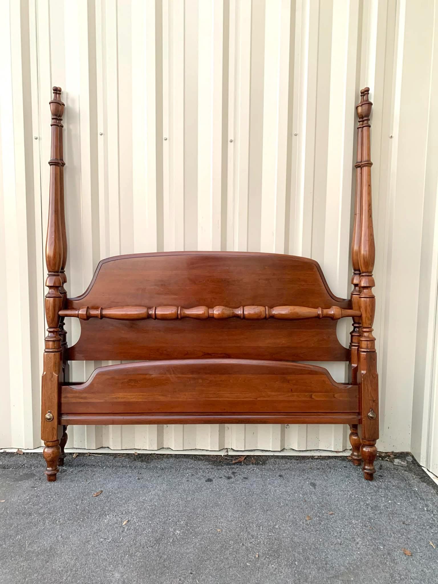 Queen Size Four Poster Cherry Colonial Style Bed Frame Ethan Allen