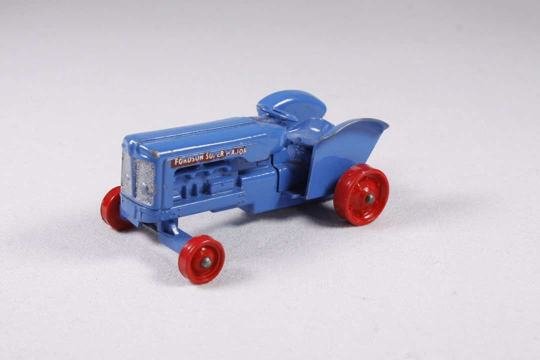 Vintage Lesney Matchbox Fordson Tractor King Size No11 Toy Tractor