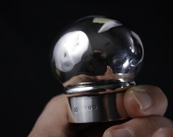 ビクトリア朝のスターリングシルバー製トップカットガラス香水瓶：1890