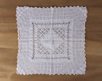 Vintage soft cotton handkerchief, drawn thread / needle run white wedding kerchief, pulled thread / net darning white lace hankie