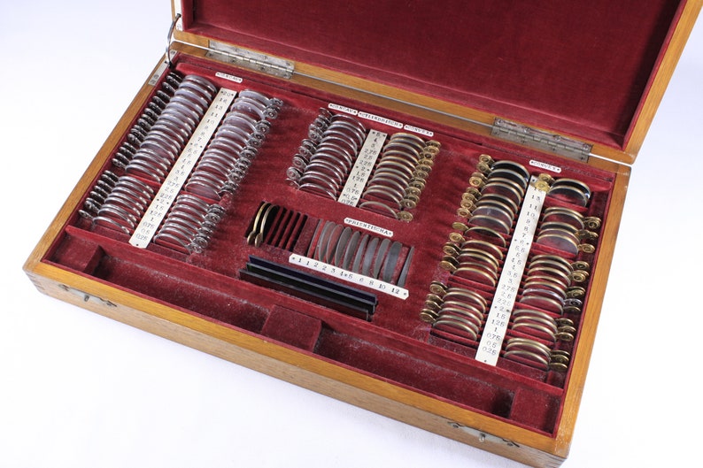 Antique optometry eye test kit, Vintage optician trial lens set, medical antique original wooden case, eyesight vision optical medical kit image 3