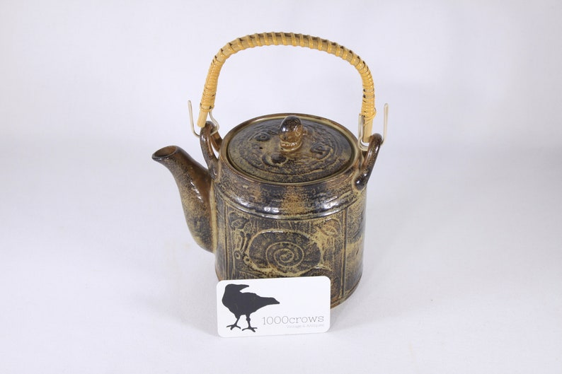 Vintage Japanese stoneware Snail themed teapot, carved ceramic 4 cup teapot image 5