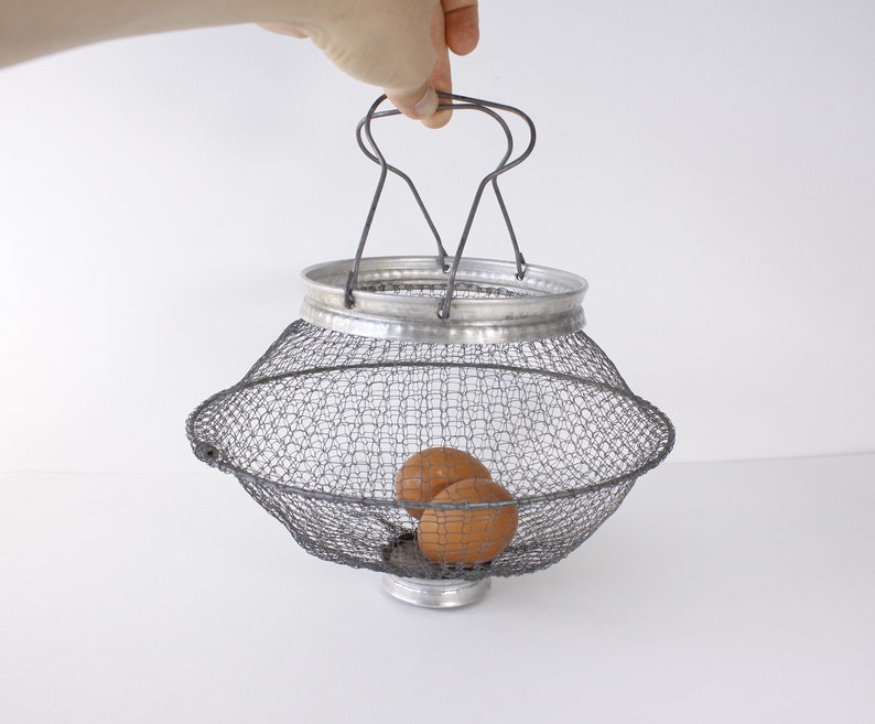 1940s Italian wire egg basket, collapsible strainer egg gathering basket image 6