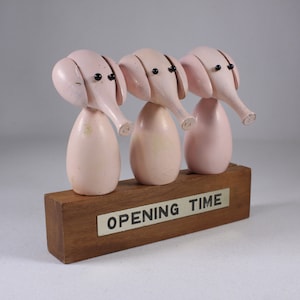 Zestaw akcesoriów barowych Vintage MCM Pink Elephants, korek, otwieracz do butelek, korkociąg, dekoracyjne artykuły barmańskie, pijane antropomorficzne postacie