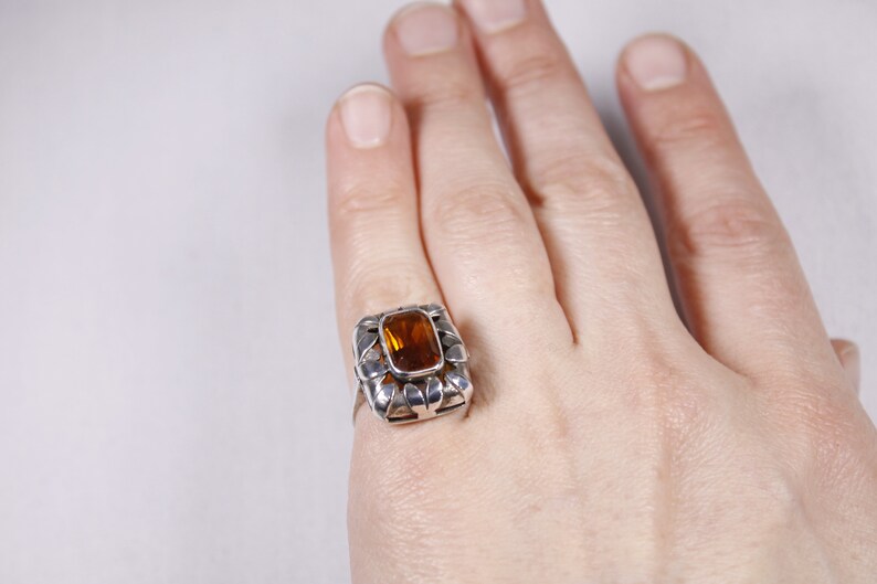 Vintage sterling silver orange boho cocktail ring, warm honey statement ring, leaf edges image 5