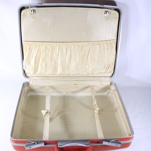 Red Samsonite suitcase, in-flight luggage, cabin bag image 7