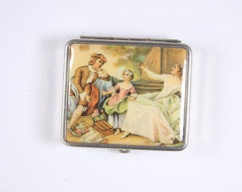 Vintage Powder and rouge compact ca 1940s Victorian home scene husband wife child, no puffs empty
