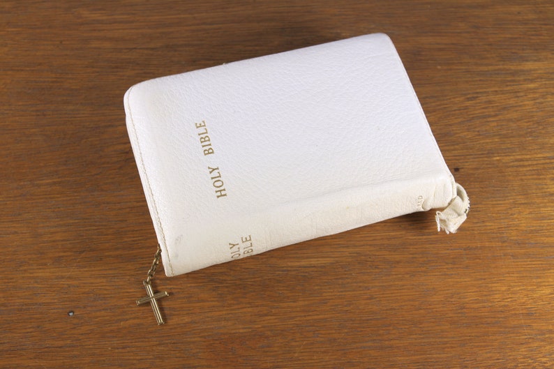 Vintage gilt-cut Bible in white protective cover, self-pronouncing edition king james bible Old and New Testament image 1