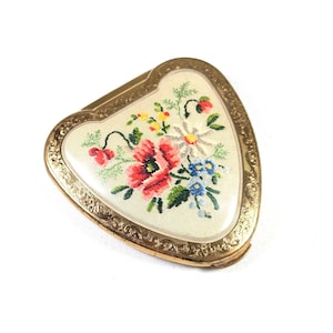 Vintage KIGU Chérie mirror compact, Petit point cross stitch floral gold toned ladies loose face powder compact with sifter made in England