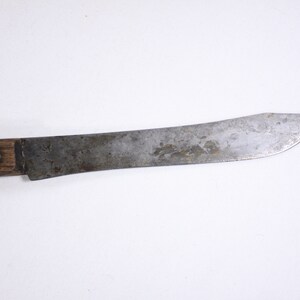 Antique Carbon steel butchers knife, full tang wood handled chefs blade, Vintage wood handle chefs knife image 4