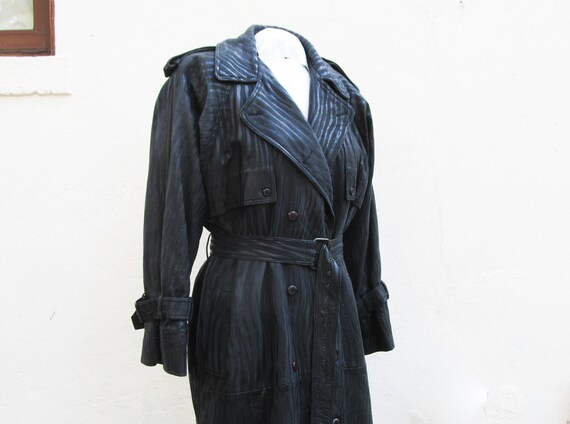 Black leather trench coat by Originaux Par Pablo -