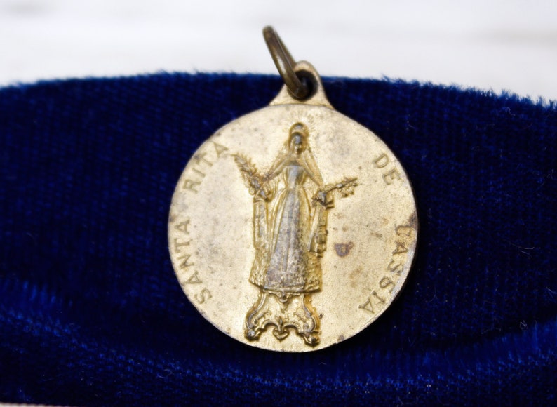 Santa Rita de Cassia, Rita os cascia, rita de casia religious medal, Patroness of Impossible Causes, abused wives and heartbreak image 1