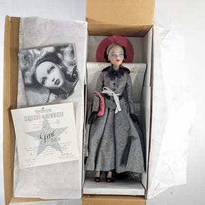 Boneca de moda Gene Marshall LOVE, PARIS #06 com certificado de autenticidade, livreto, suporte e caixa, Ashton-Drake Galleries, boneca colecionável de 15,5&quot; projetada por Mel Odom