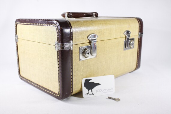 Mcm top train case