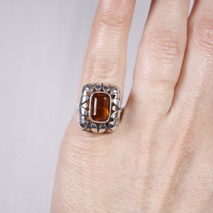 Vintage sterling silver orange boho cocktail ring, warm honey statement ring, leaf edges image 6