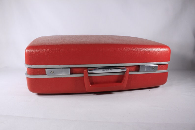 Red Samsonite suitcase, in-flight luggage, cabin bag image 4