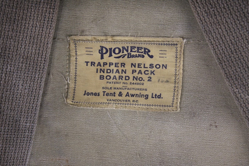 Vintage 1920-1930s Pioneer Brand Trapper Nelson Indian Packboard No. 2, Jones Tent & Awning ltd, Vintage hunting mount rustic cabin decor image 4